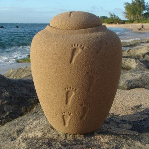 Biodegradable Cremation Ashes Urn - OCEANE SAND  - Footprints 